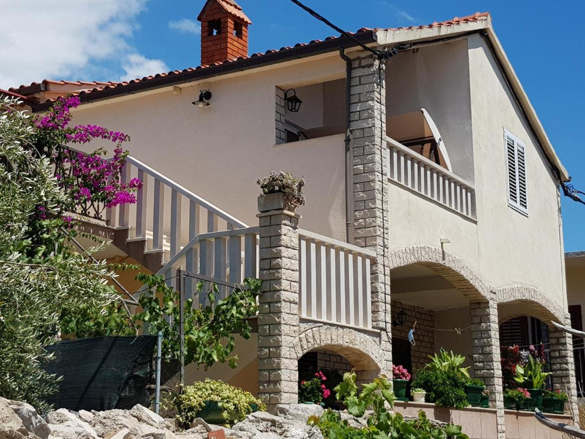 Apartments Mladen Sućuraj Dış mekan fotoğraf