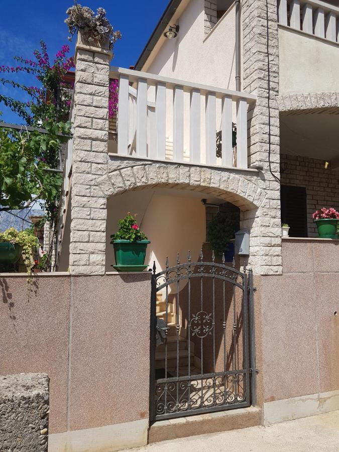 Apartments Mladen Sućuraj Dış mekan fotoğraf