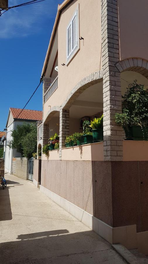 Apartments Mladen Sućuraj Dış mekan fotoğraf