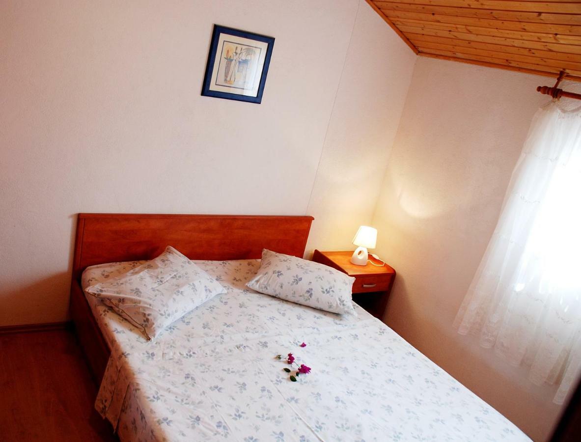 Apartments Mladen Sućuraj Dış mekan fotoğraf